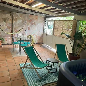 https://les-tuiles-rouges.comcaribbean.com